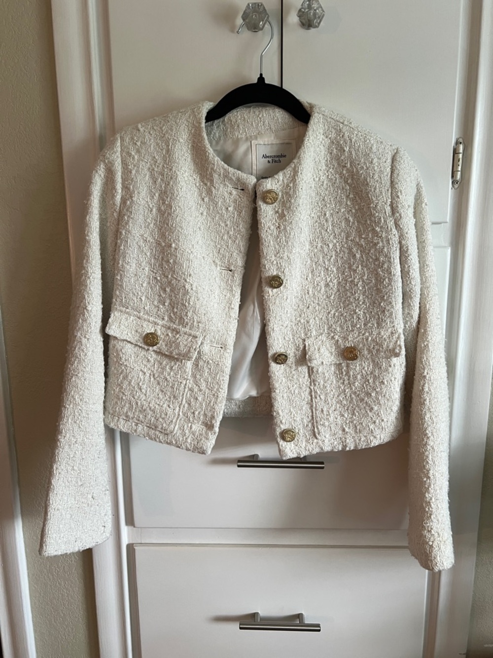 Abercrombie & Fitch Cream Textured Bouclé Cropped Blazer